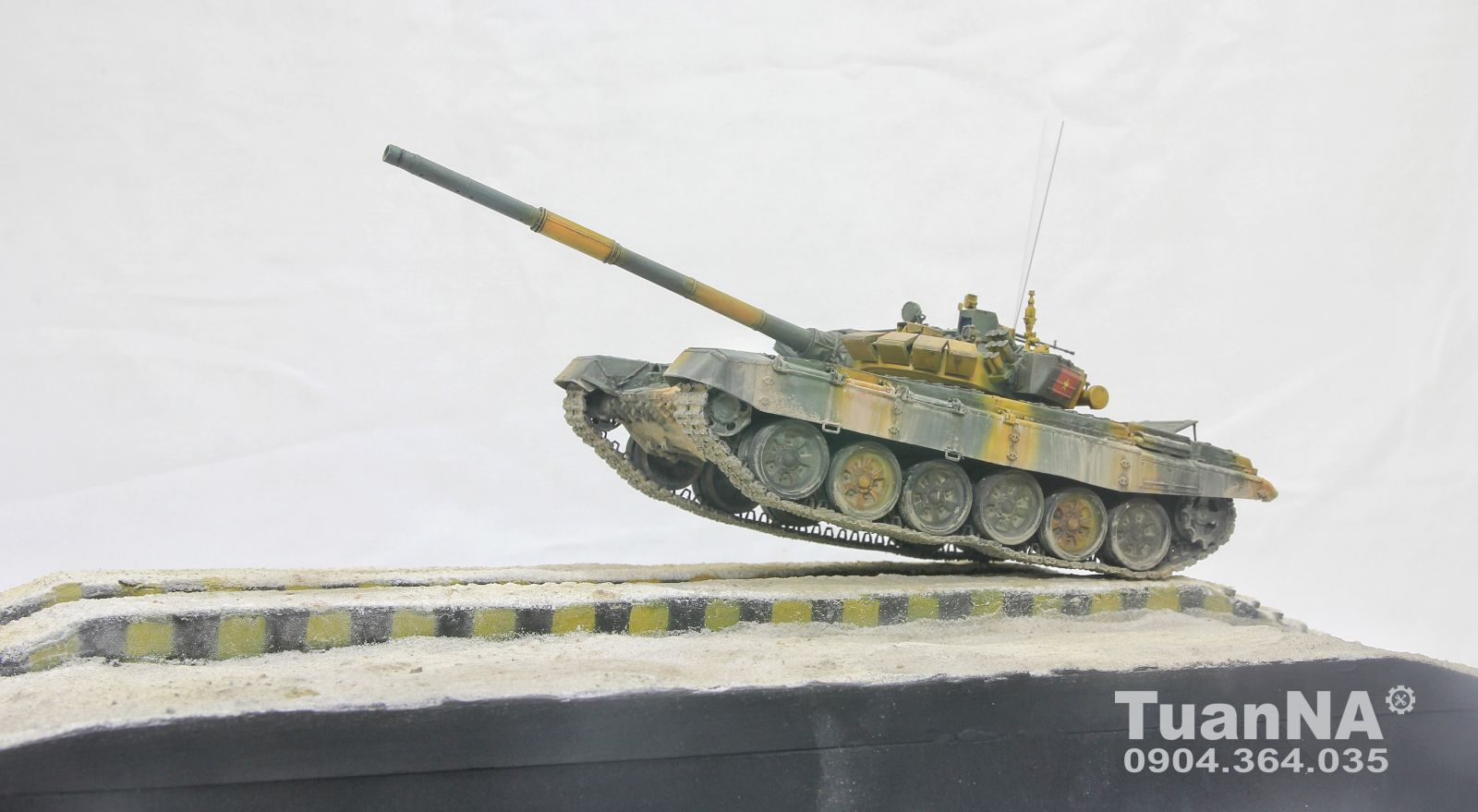 sa-ban-t72-b3-vang-15